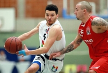Jerome Gahr (l.), der hier gegen den überragenden MTV-Point-Guard Marco Schlafke zum Korb zieht, hatte anders als noch beim Sieg in Stuttgart eine schwache Erfolgsquote mit nur einem Korb aus sieben Versuchen.