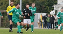 Den weitesten Weg zum Klassenverleib hat der TSV Zornheim. Auch, weil der Tabellenletzte (l. Kapitän Manuel Henss bei der 0:2-Niederlage gegen Türkgücü Mainz im Oktober) im Gegensatz zu den direkten Konkurrenten vor der Winterpause alle 19 Partien absolviert hatte.