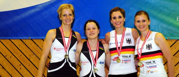 Julia und Nadja Thürmer (r.) hatten am Ende knapp 2,3 Punkte mehr auf der Tafel als Katrin Schultheis und Sandra Sprinkmeier.