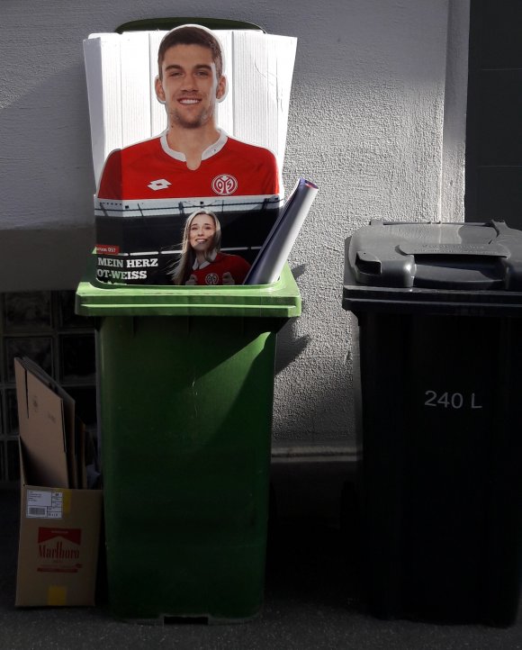 Da war wohl jemand etwas voreilig: Stefan Bell hat bis 2020 verlängert.