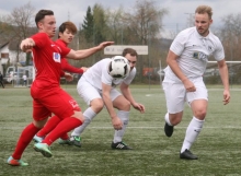 Der VfB Bodenheim (v.r. Dennis Steinbrecher, Enrico Gottwald) hat nach den Auftaktniederlagen seit Wiederaufnahme des Spielbetriebs, beim 0:2 gegen Wormatia Worms II, im Derby bei der TSG Bretzenheim 46 wie erhofft die Wende geschafft. Das soll sich am Sonntag gegen den SV Horchheim fortsetzen.