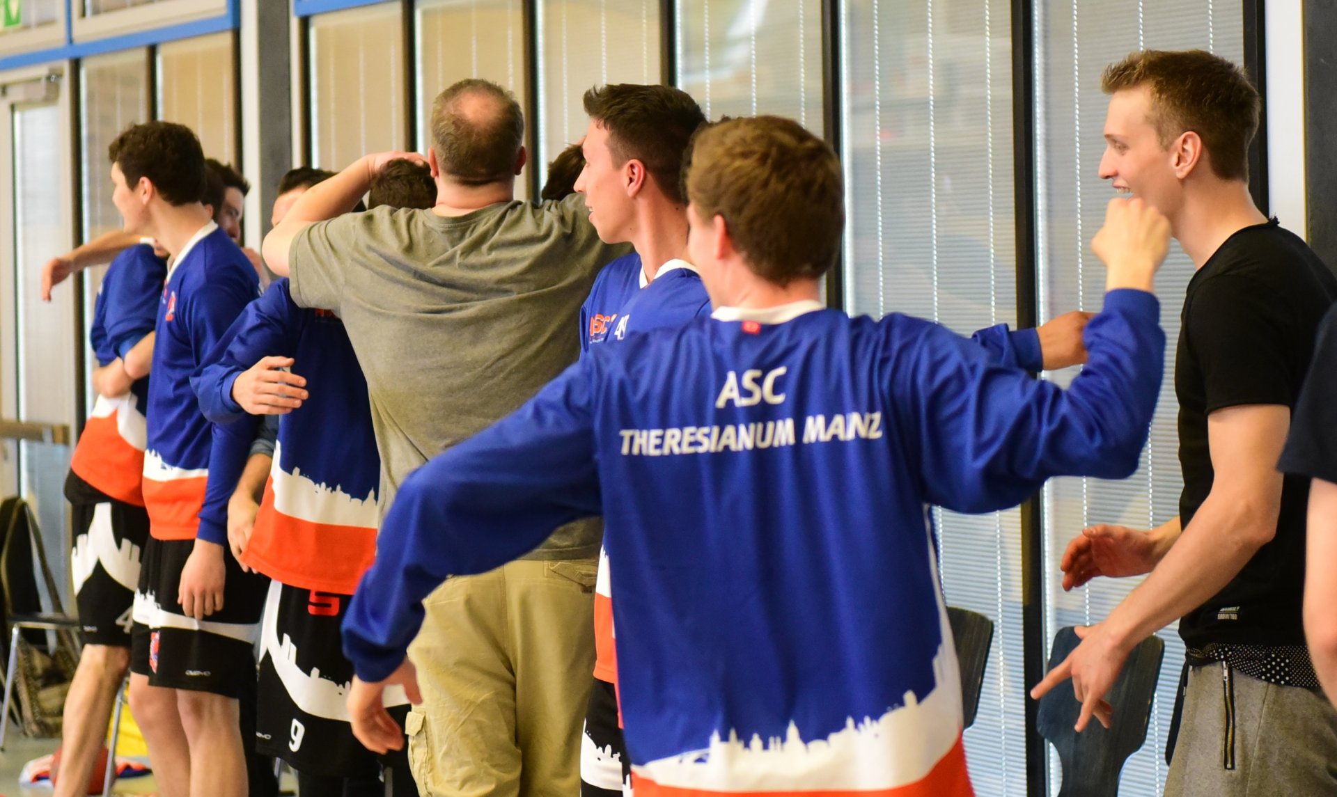 Bis es zu solchen...