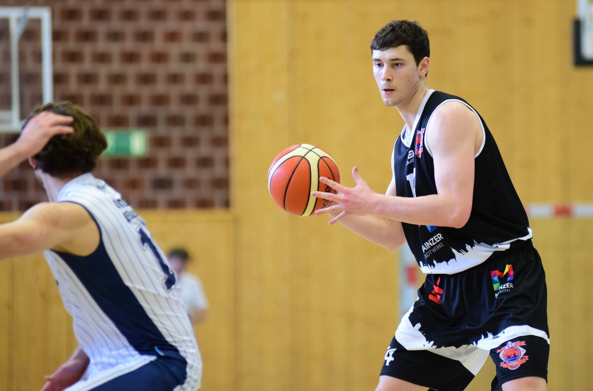 ... Center Johann Fritzen wurde in seinen Aktionen früh durch eine hohe Foulbelastung gebremst...