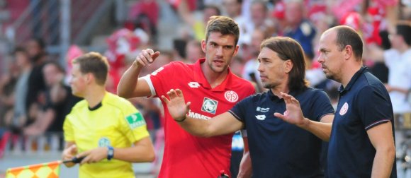 Der Trainer, sagt Stefan Bell, erreiche die Mannschaft noch.