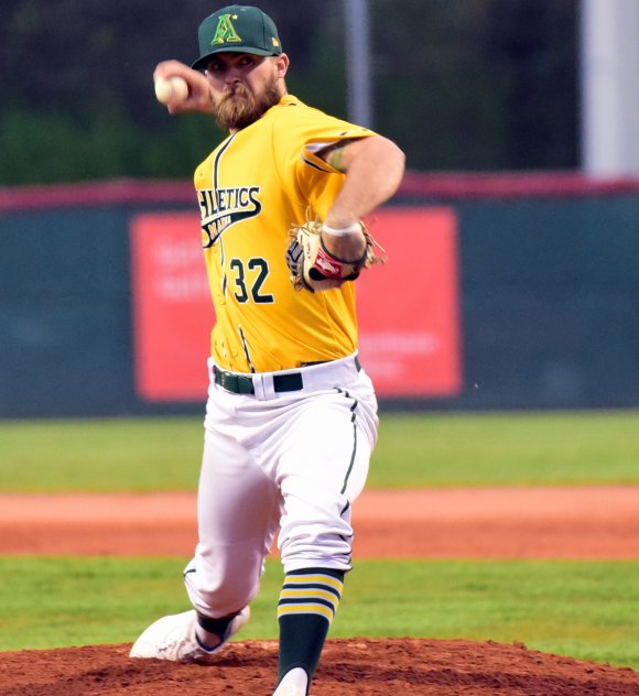 Soll am Sonntag nicht schon wieder neun Innings pitchen müssen: A's-Neuzugang Riley Barr.