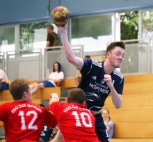 Dass er im Rückraum der Sportfreunde Budenheim eine Verstärkung sein könnte, unterstrich Neuzugang Timo Borsch bei seinem ersten Auftritt im blauen Trikot. Gegen die DJK Nordsaar reichte es dennoch nicht zum Sieg.