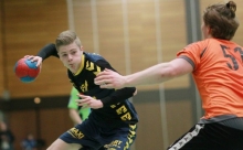 Paul Baum sucht die Lücke. Der Budenheimer Kapitän konnte trotz der Niederlage im zweiten Spiel mit dem Auftritt seiner Mannschaft zufrieden sein.