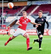 Sind weiter bereit, das Optimum herauszuholen: Felix Lohkemper (l., hier gegen den Halleschen FC) und die U23 des FSV Mainz 05.
