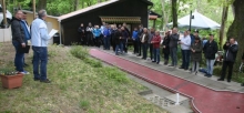 Zusammenkunft an Bahn 1: MGC-Vorsitzender Norbert Kramer begrüßte die Gäste des Eröffnungsabends auf der Anlage im Hartenbergpark.
