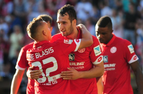 Zwei potenzielle Täter für den Hamburg-Krimi: Pablo De Blasis und Levin Öztunali.