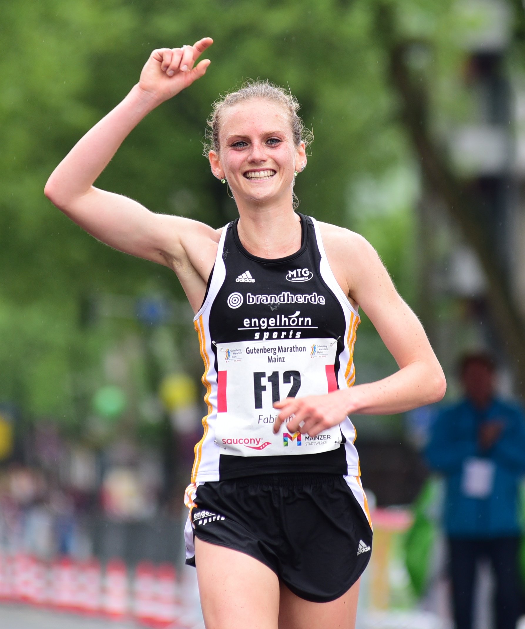 Seit Sonntag Inhaberin des Halbmarathon-Streckenrekords: Fabienne Amrhein...