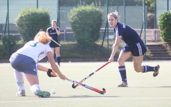 Sophie Dilchert erzielte beim ASV München das frühe dritte und dennoch bereits letzte Tor für den TSV Schott.