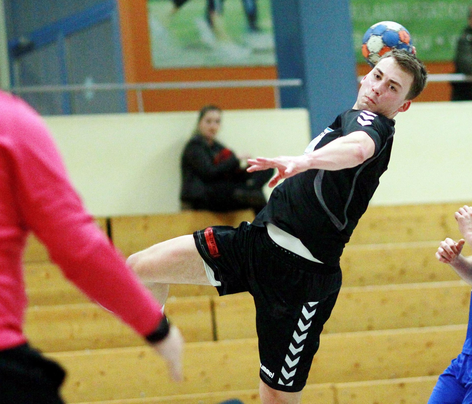 Der 19-jährige Moritz Witthöft spielt seit dem Winter beim HCG mit und hat sich im Rückraum sofort als verlässlicher Schütze etabliert.