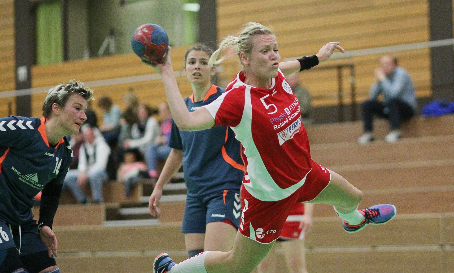 Auch Dirk Rochows Team hatte in seiner jungen Mannschaft mit Marlene Eichhorn, Diana Quilitzsch und Nicole Sikora Spielerinnen im Kader, die für die nötige Routine sorgten.