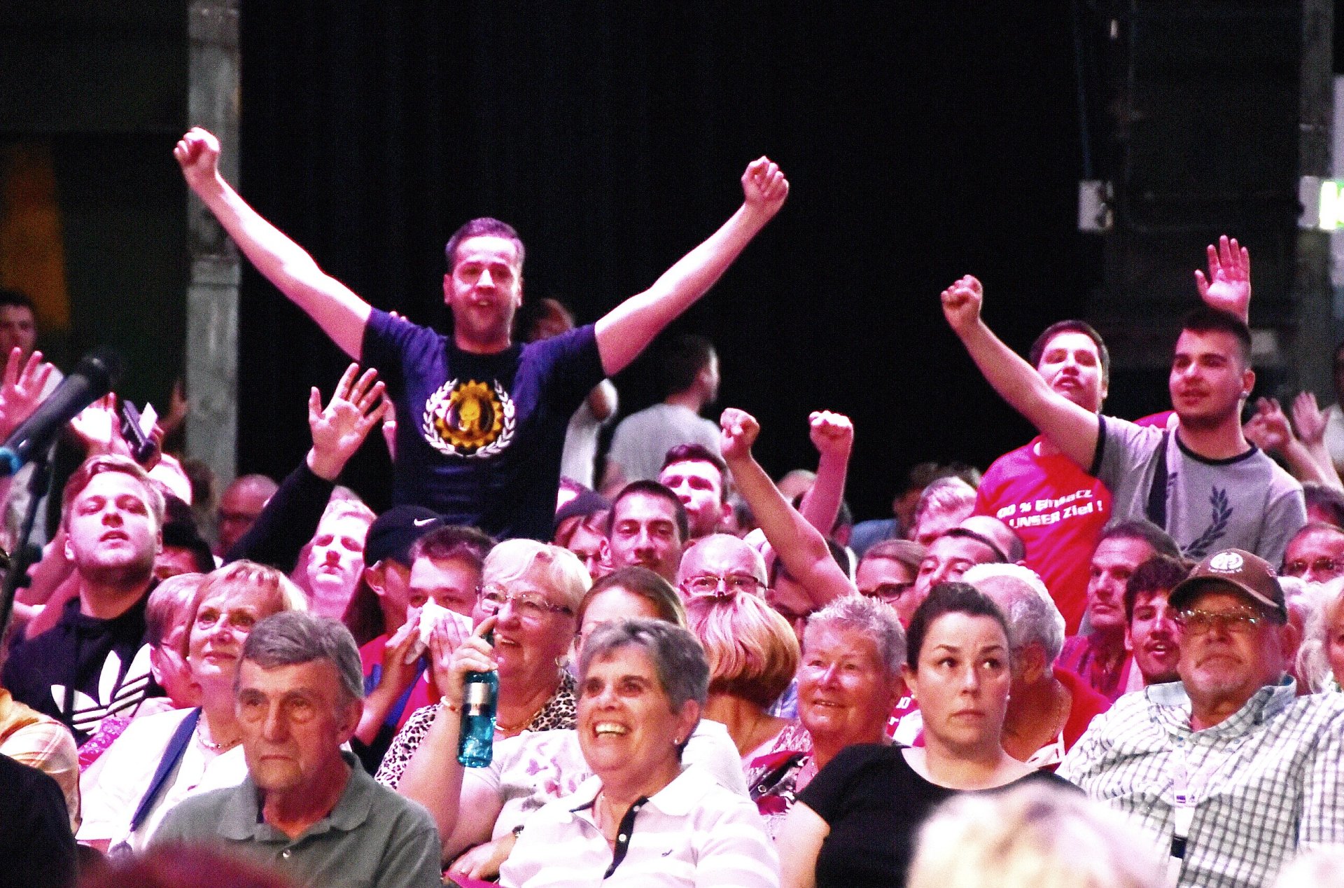 ...löste aber mit seinem Erfolg Jubelgesänge bei den Ultras aus.