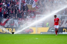 Da kann man mal die Fontäne einschalten: Alexander Hack hat bei Mainz 05 bis 2022 verlängert.