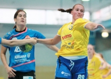 Jessica Kleinjung zieht durch. Die nach Julia Veeck erfahrenste SG-Spielerin zählt auch in der kommenden Runde zu den Stützen des Teams.