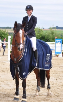 Friederike Hartung überzeugte im S*-Springen des Qualifikationswetbewerbs in Pirmasens auf Can Win.