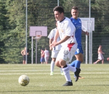 Offensiv muss beim FC Basara in der Bezirksliga-Premiere beim SV Italclub mehr laufen als beim Vebandspokalspiel gegen Landesligist Fortuna Mombach. In dem bekamen Fabio Di Dio Parlapoco kaum einen Ball auf das gegnerische Tor.