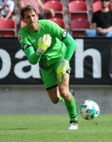 Sollte René Adler besser kopflos spielen?