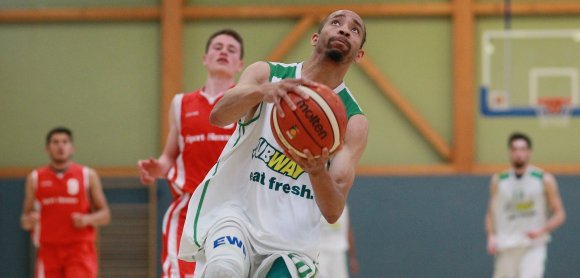 14 seiner 28 Punkte erzielte Arnim Art Alexander JR im letzten Viertel. Mit einem 10:0-Lauf bescherte er der DJK Nieder-Olm die entscheidende Führung.