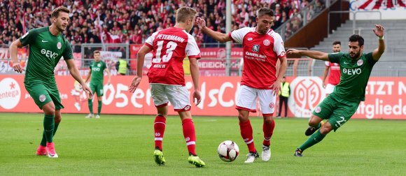 Ein Höhepunkt in der bisherigen Saison der U23 war das 2:0 gegen Kickers Offenbach. Am Donnerstag müssen Justin Petermann (l.), Sandro Loechelt und Kollegen sich mit der Hoffenheimer Zweiten auseinandersetzen.