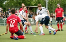 Zweimal durfte der TSV Schott beim jüngsten Gastspiel des Rüsselsheimer RK in der 1. Regionalliga jubeln, zweimal auch die Hessen. Am Ende stand immerhin der erste Punktgewinn des späteren Absteigers TSV Schott im zweiten Feldrundenteil zu Buche.