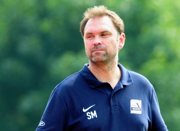 Denkt über Verstärkungen nach: Schott-Trainer Sascha Meeth.