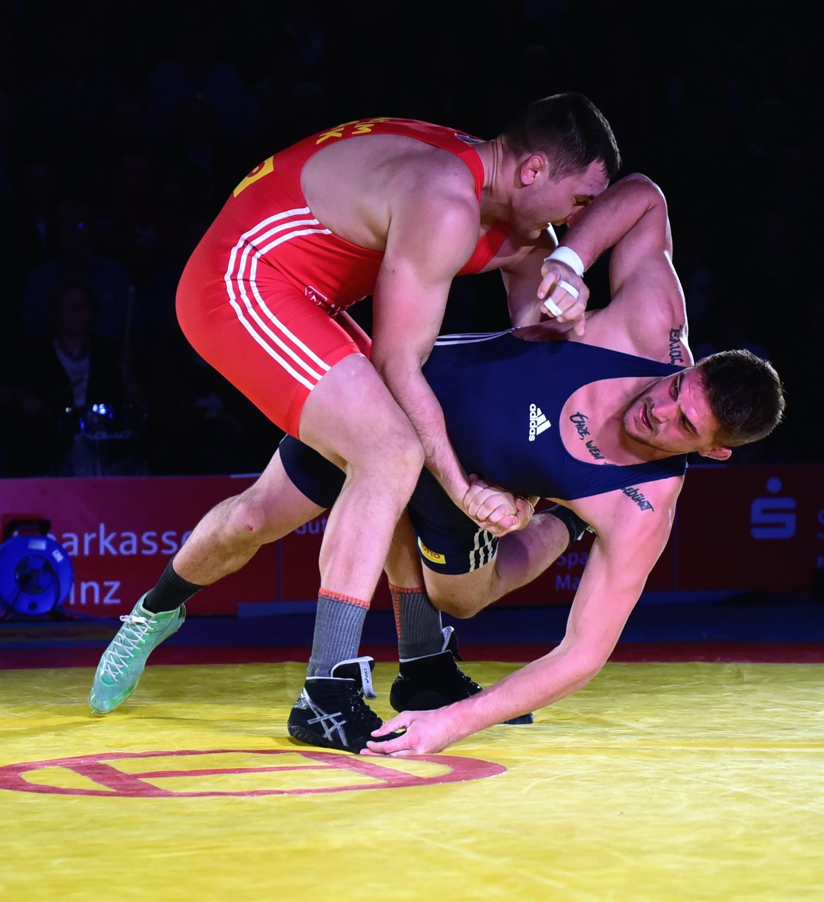 Mantas Knystautas (l.) setzte sich in einem guten Kampf mit 5:0 gegen Robin Ferdinand durch.