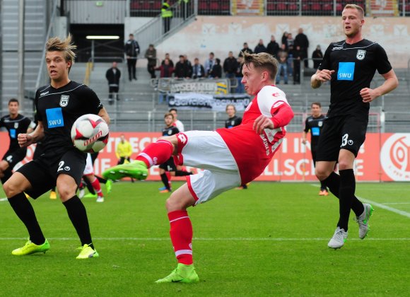 Spielte ein U-19-Jahr in Kassel: 05-Linksaußen Benjamin Trümner.