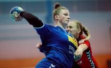 Neuzugang Hanna Dankwardt zeigte in den ersten Spielen, dass sie das Bretzenheimer Team vor allem als Mittelblockspielerin in der Abwehr verstärkt. Trainer Christian Grzelachowski setzt seine Kreisläuferin daher phasenweise als Wechselspielerin ausschließlich in der Defensive ein.