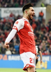 Schreien kann er auch: Suat Serdar rettete den 05ern einen Punkt gegen die Eintracht.