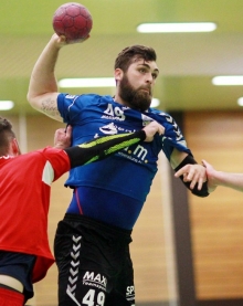 Der Wiedereinstieg von Philipp Becker im Oberligateam der Sportfreunde ist erstaunlich schnell abgeschlossen: Im Hunsrück war der Kapitän mit sechs Feldtoren bester Schütze seines Teams.