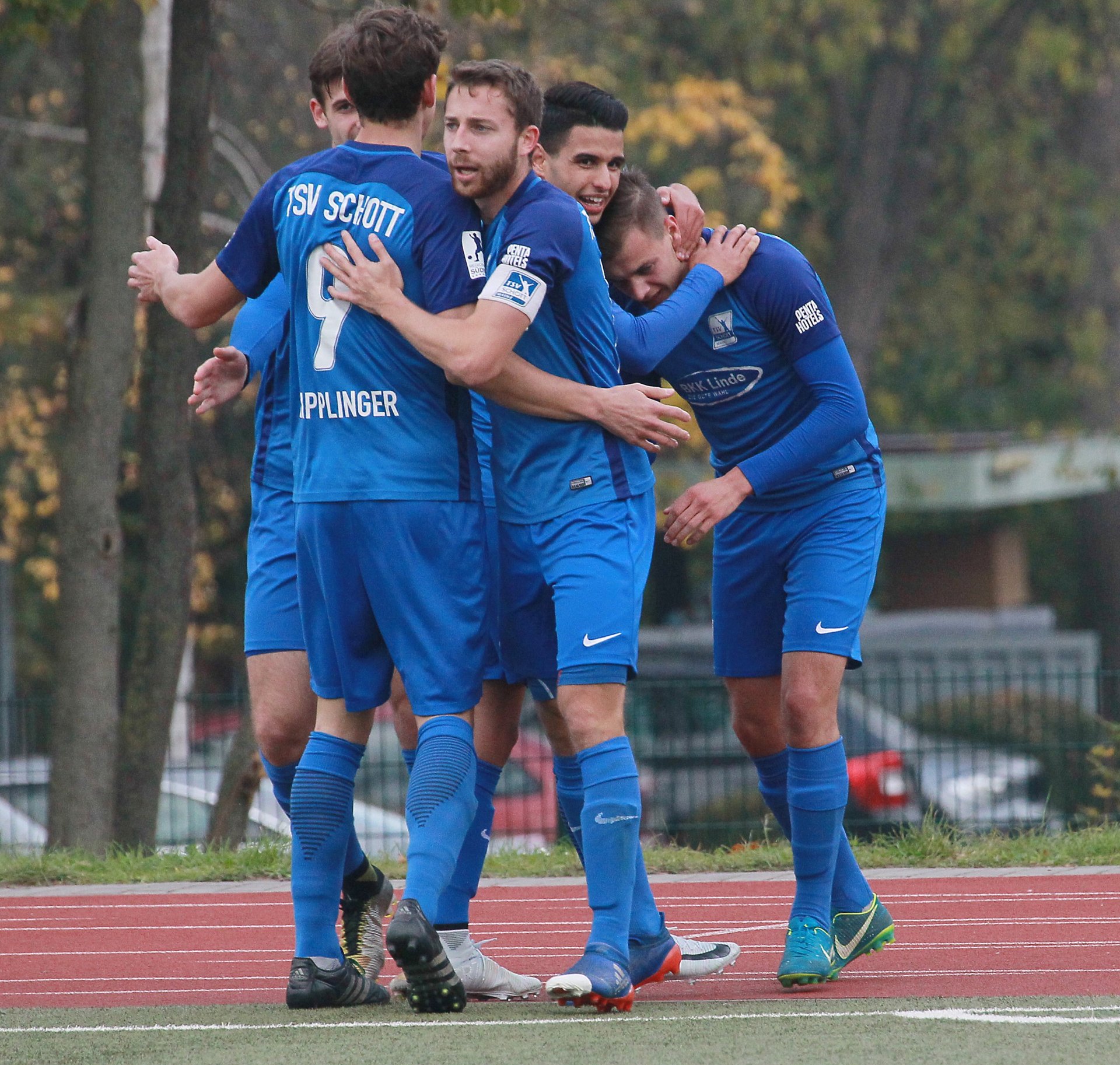 Und am Ende durften die Schottler, wie schon nach dem 1:0 in der neunten Minute, erneut jubeln. Diesmal über den dritten Saisonsieg.