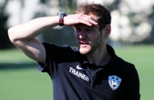 Brille weg, Punkte da: In der momentanen sportlichen Situation mit Landesligist Fortuna Mombach war Oliver Schmitt diese Variante lieber als die umgekehrte. Für jeden Sieg gegen den Klassenverbleib eine Sehhilfe zu ersetzen, könnte auf Dauer freilich etwas teuer werden.