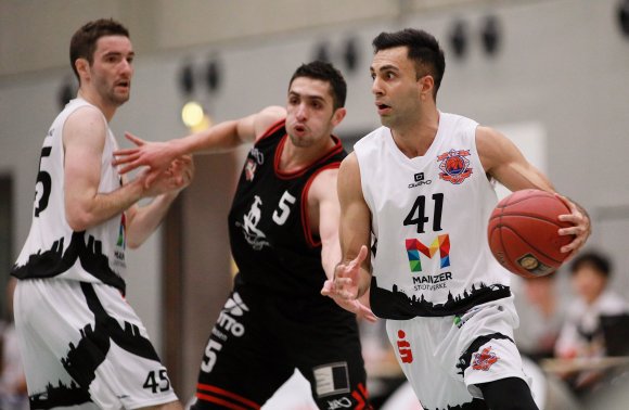 Anish Sharda (r.) und Philipp Schön konnten unter der Woche nur eingeschränkt trainieren, sollen am Sonntag aber dabei sein.