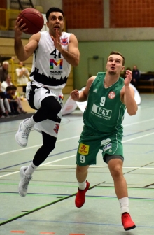 Mehr Punkte als Anish Sharda (hier gegen Steffen Haufs) machte kein Mainzer. Dennoch war der Spielmacher unzufrieden mit sich.