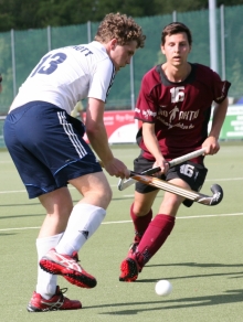 Wenn alles gut läuft im Spiel beim Rüsselsheimer RK, haben Yannick Büchting (l.) und der TSV Schott am Samstagabend den Klassenverbleib in der 1. Regionalliga in der Tasche.