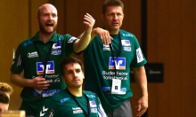 Drei Trainer, kein Sieg in der Hinrunde: Chefcoach Markus Schäfer (r.) macht nach elf Niederlagen in elf Partien den Weg frei für eine Neuorientierug, Fabian Vollmar (vorne) wird neuer hauptverantwortlicher Trainer des Teams, Volker Schuster weiter mitcoachen.