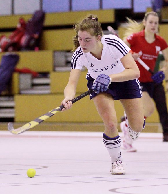 Als kühle Vollstreckerin vor dem Tor zeigte sich Veronika Baumann bei ihrem Doppelpack Mitte der zweiten Halbzeit zur 4:0-Entscheidung.