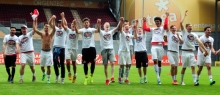 Mit den Siegen gegen die TSG Neustrelitz sicherten sich die 05-Amateure einen Platz in der Dritten Liga. Dort treffen sie zum Saisonauftakt auf Zweitligaabsteiger Arminia Bielefeld.