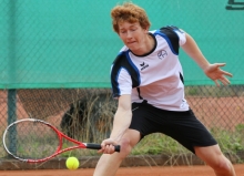 Die Tennisspieler vom TV Mainzer Sand machten im letzten Saisonspiel den Klassenverbleib in der Rheinhessenliga klar. Janek Wloczko trug mit seinem Einzelsieg dazu bei. 