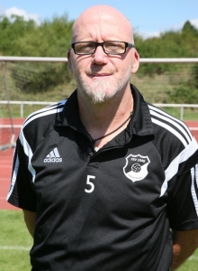 Eben noch in Saulheim, jetzt auf der Schott-Bühne: Jockel Weinz.