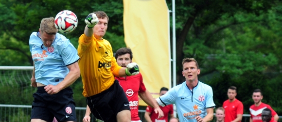 Die Mainzer Elf der zweiten Halbzeit war deutlich dynamischer als die vor der Pause. Sebastian Polter (l.) traf zweimal.