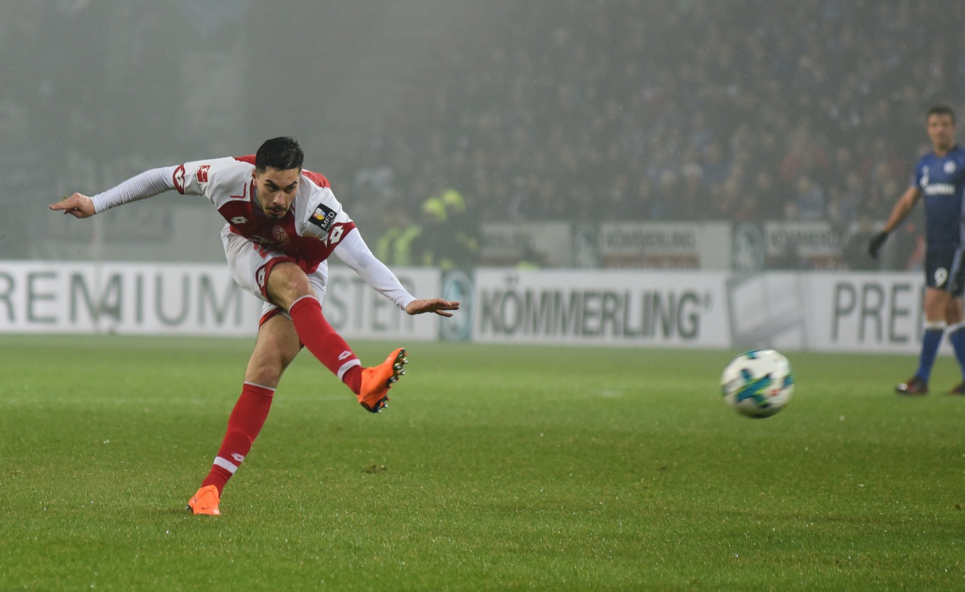 Bester Mainzer im Spiel gegen den FC Schalke: Suat Serdar, der defensiv und offensiv Akzente setzte.