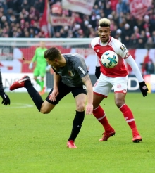 Die Haltungsnoten waren den Augsburgern im Hinrundenspiel egal, was zählte, war ihr 3:1-Sieg in Mainz. Das wollen Jean-Philippe Gbamin und die 05er diesmal ganz anders gestalten.