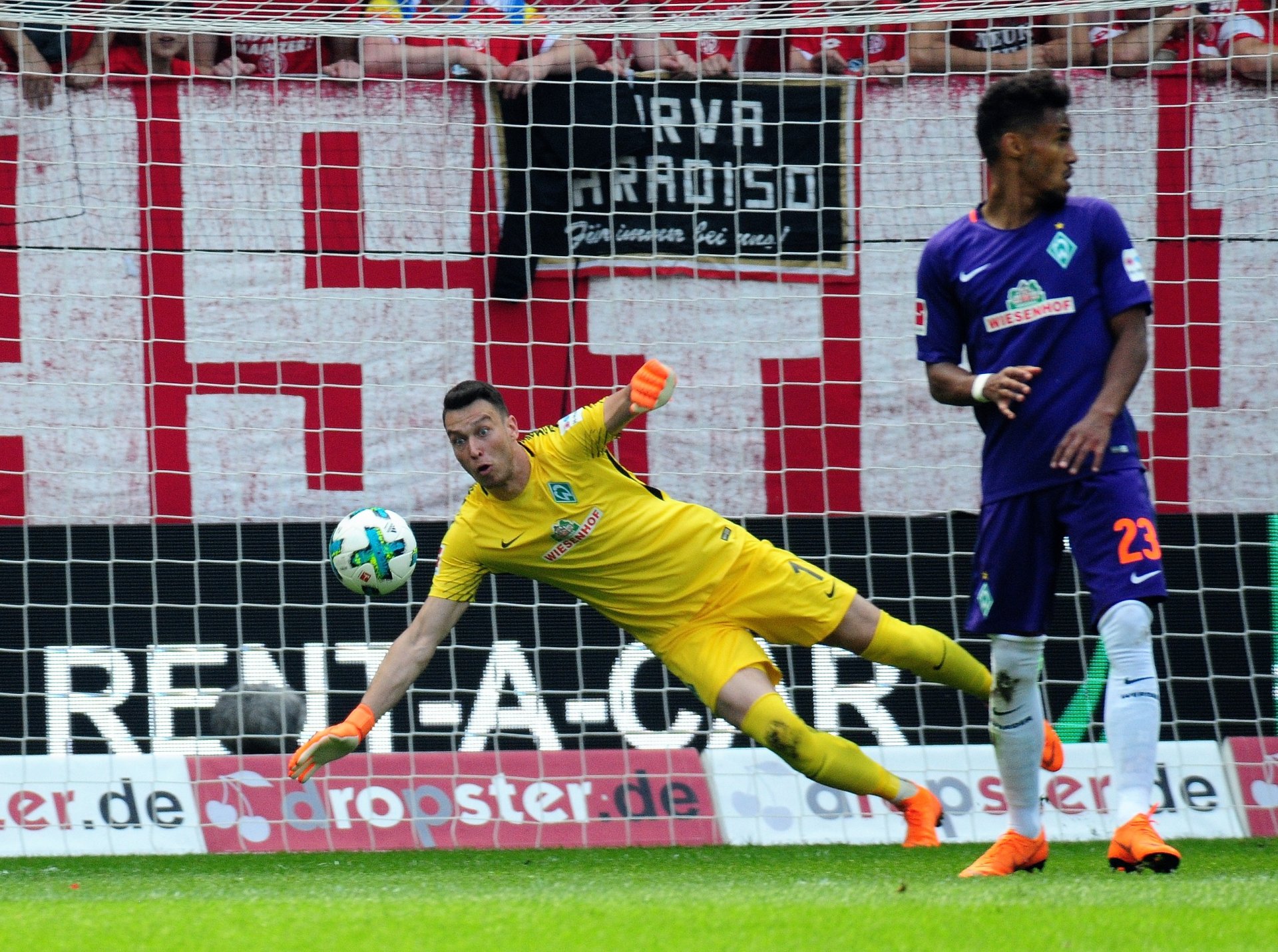 ... in der zwölften Minute das 1:0. Ein Treffer, der seiner Mannschaft aber nicht unbedingt guttat.