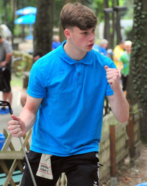 Ole Biegler setzte sich im Achtelfinale des Matchplays überraschend gegen Strokeplay- und Mannschaftsmeister Alexander Geist durch, schied dann allerdings im Viertelfinale aus.