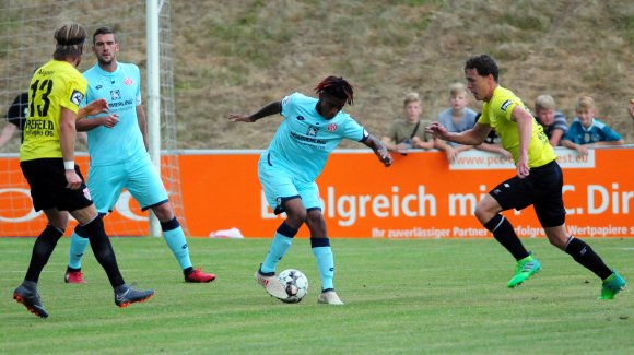 Leandro Barreiro bot erneut eine starke Leistung im defensiven Mittelfeld.