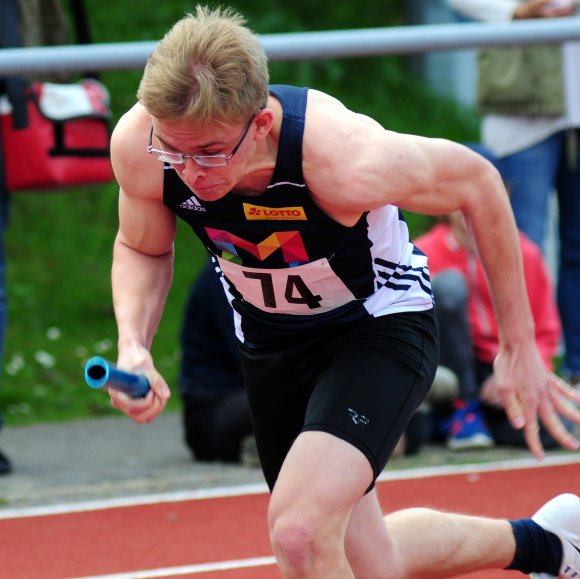 Johannes Nortmeyer will für den USC Mainz nach dem Staffelholz eine Medaille in der Hand halten.